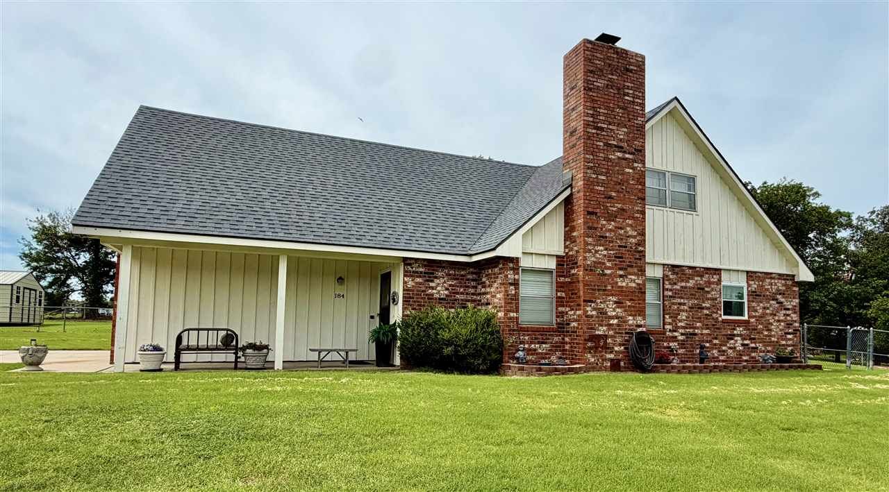 Property Photo:  184 Oakdale  OK 74604 