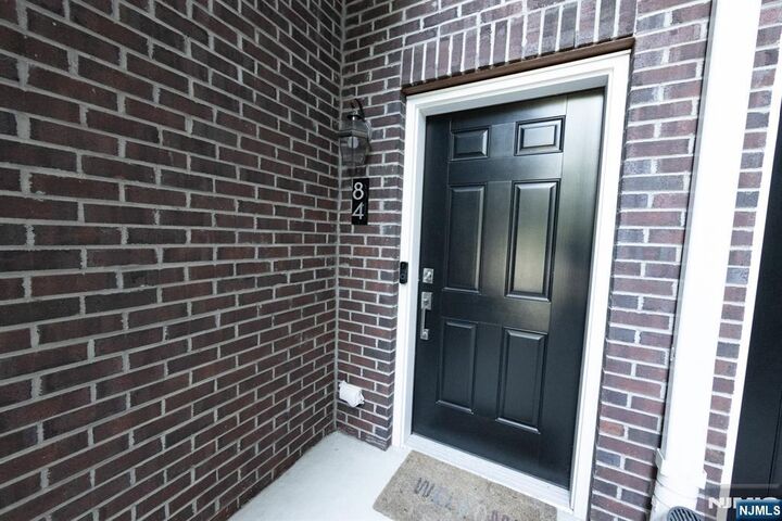 Property Photo:  84 Harvest Way  NJ 07424 
