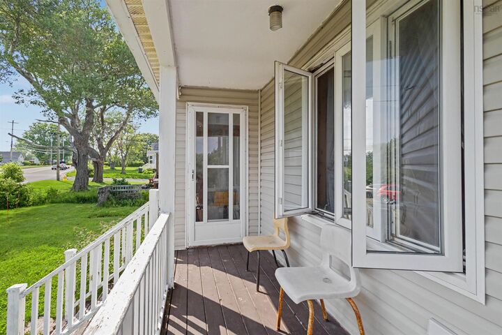 Property Photo:  383 Kings Road  NS B1G 1G9 