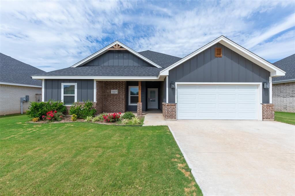 Property Photo: 7556 Lake Ridge Parkway TX 79602