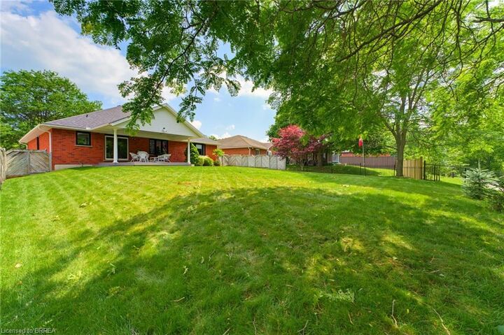 Property Photo: 12 Macbride Court ON N3T 6J1