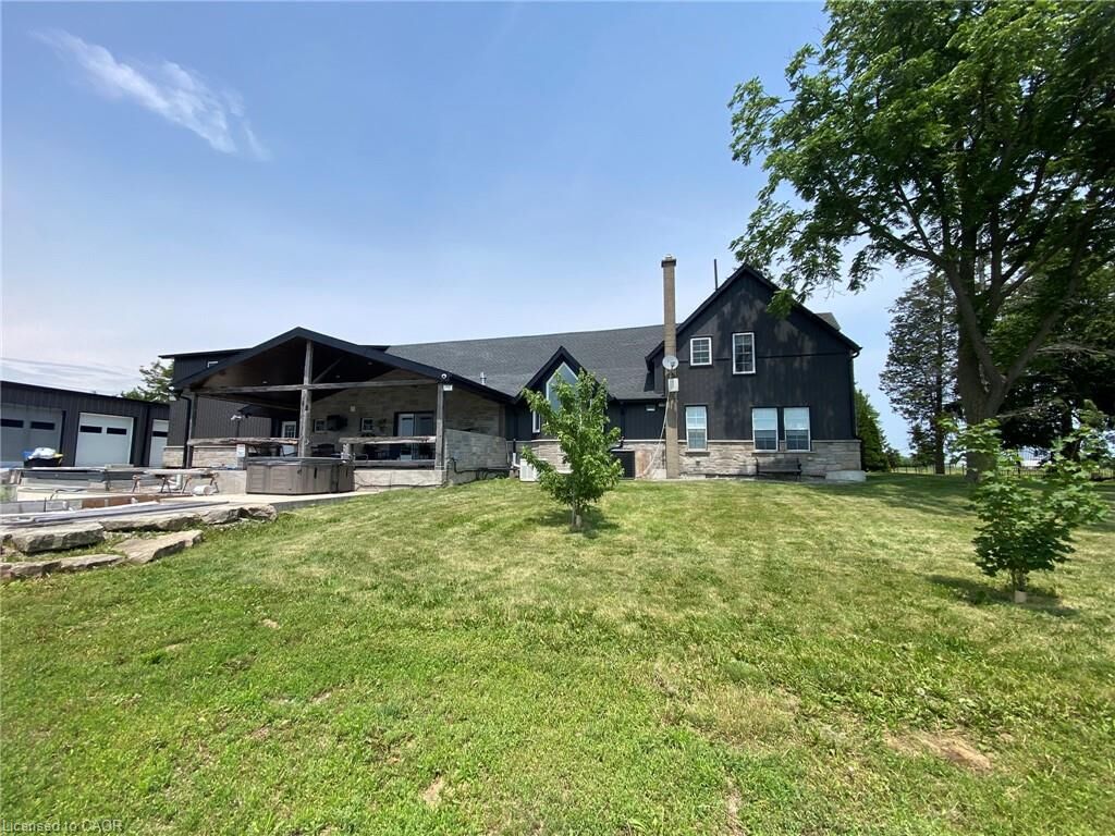 Property Photo:  2784 South Grimsby Rd 20 Upper  ON L0R 2A0 
