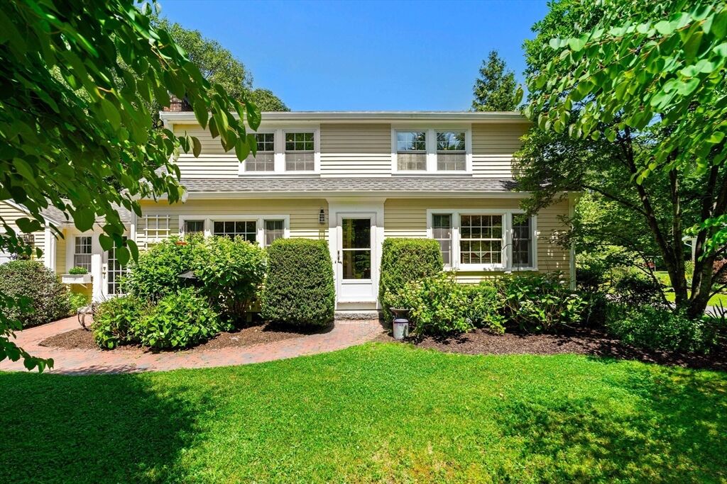 Property Photo:  84 Pleasant Street  MA 01984 