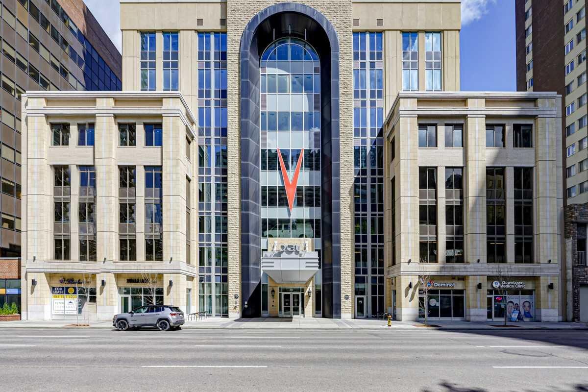 Property Photo: 930 6 Avenue SW 1609 AB T2P 1J3