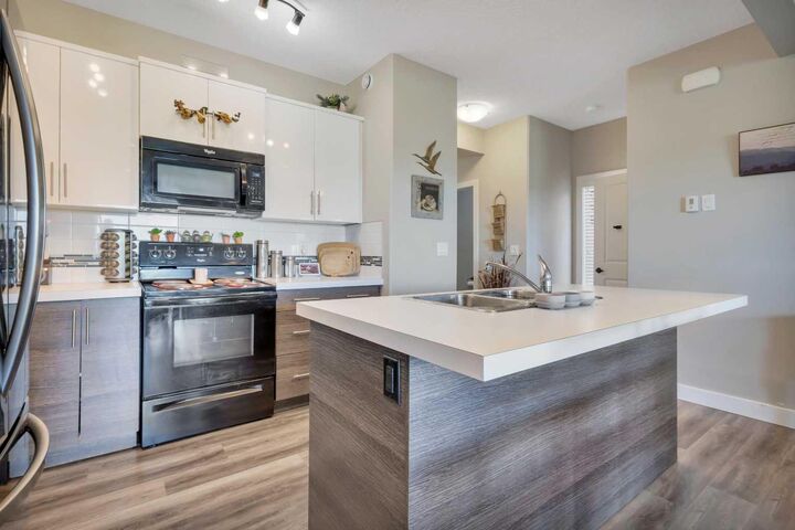 Property Photo:  76 Terrace Heights Drive 10  AB T4L 0E5 