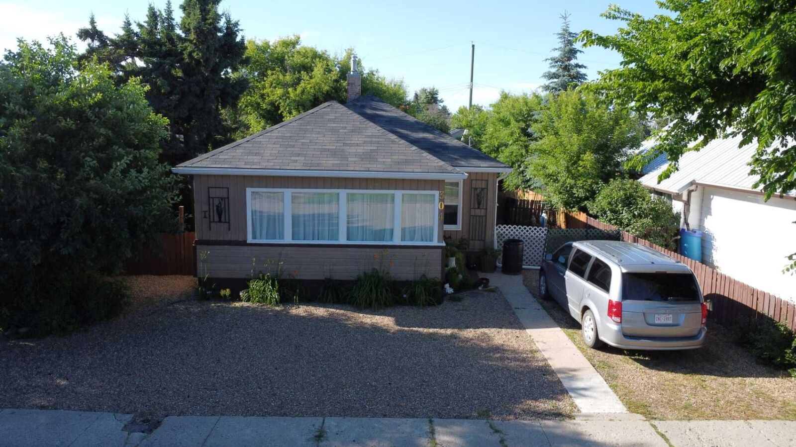 Property Photo: 304 5 Avenue E AB T0J 1P0