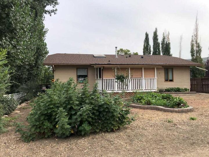 Property Photo: 241 4 Street AB T0J 0Y0