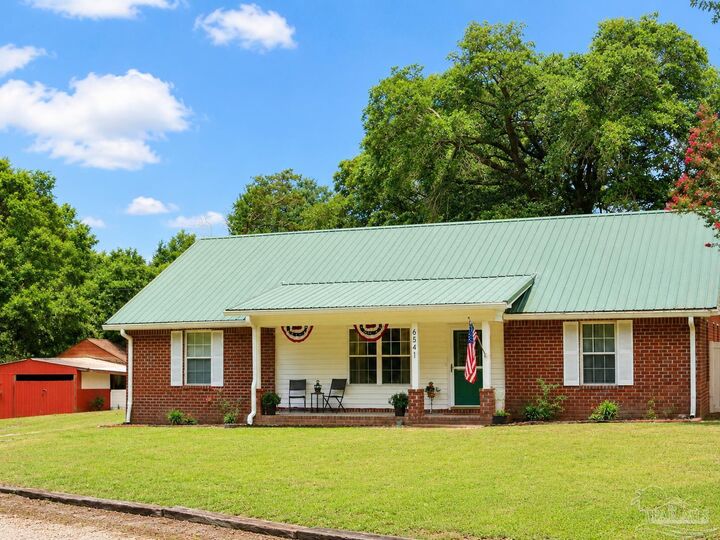 Property Photo:  6541 Stubbs Rd  FL 32570 