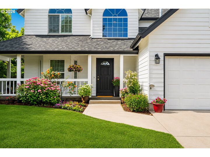Property Photo:  756 SE Natland Pl  OR 97333 