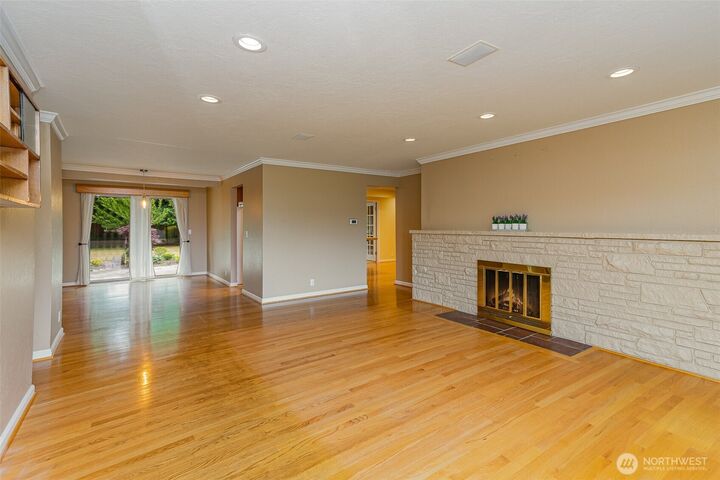 Property Photo: 8612 21st Avenue NW WA 98117