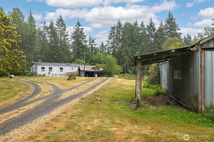 Property Photo:  3908  Holtzheimer Trail  WA 98230 