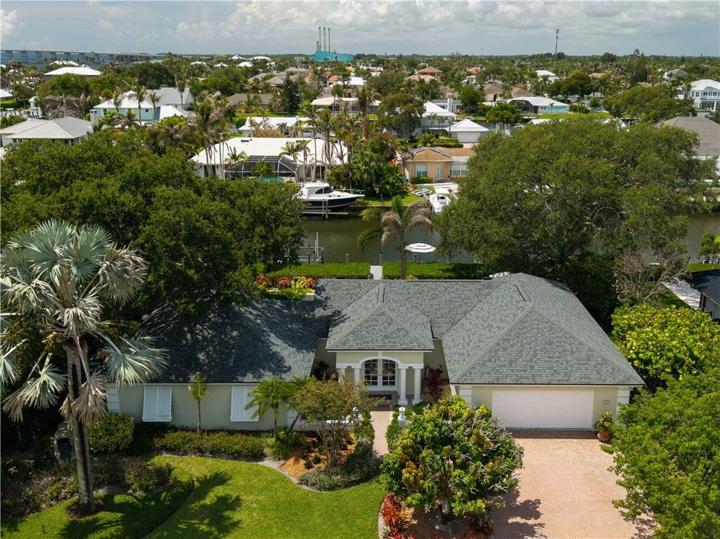 Property Photo:  165 McKee Lane  FL 32960 