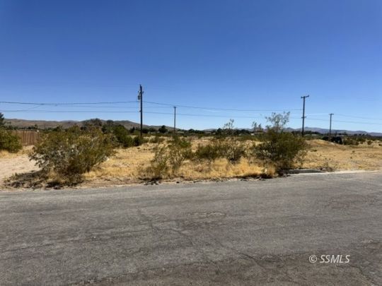 Property Photo:  081-343-14 Coronado Ave  CA 93555 