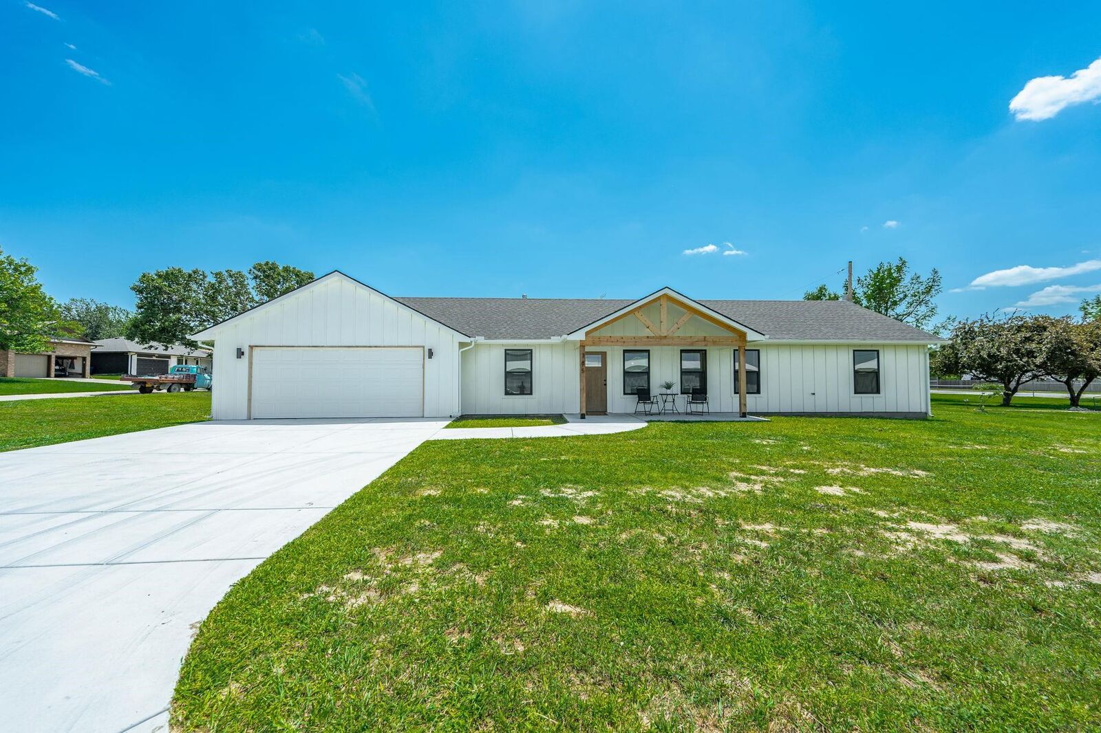 Photo de la propriété:  765 N Kansas Ct  KS 67017 