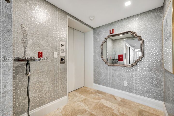 Property Photo: 1455 Ocean Dr 904 FL 33139