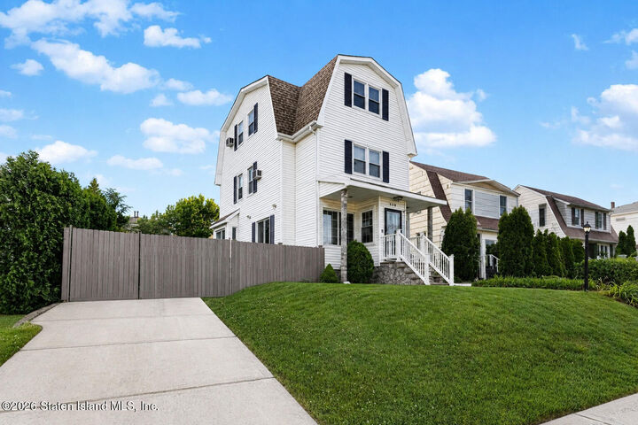 Property Photo: 112 Bay Terrace NY 10306
