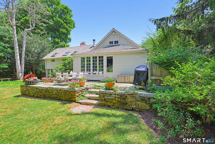 Property Photo:  302 Route 81  CT 06419 