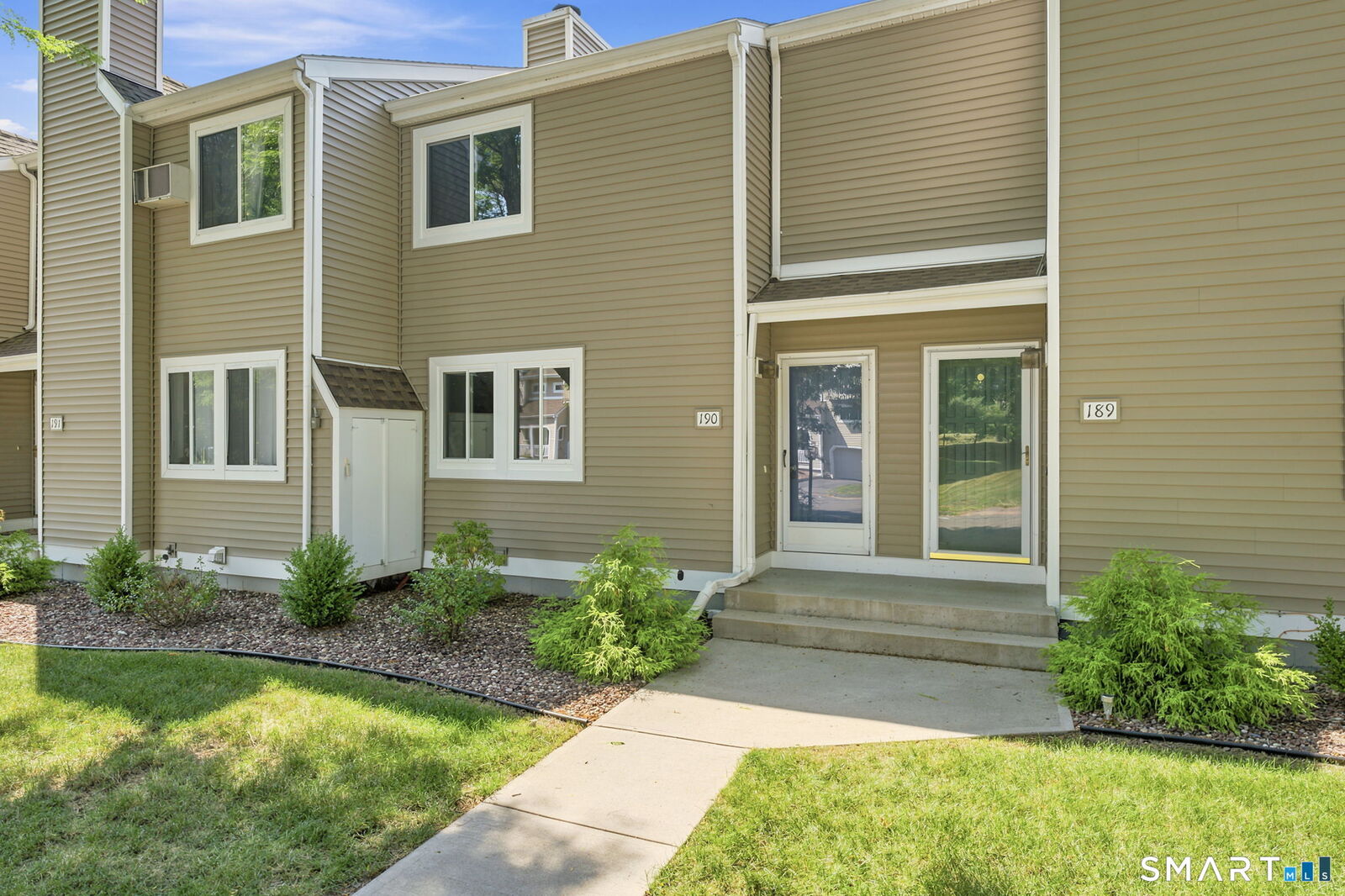 Property Photo:  60 Old Town Road 190  CT 06066 
