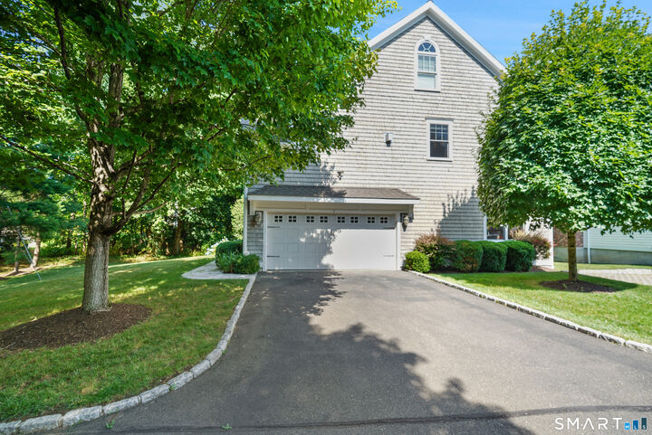Property Photo: 2 Blue Mountain Court 2 CT 06851