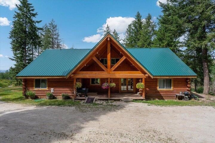 Property Photo: 5249 Happy Hill Rd WA 99034