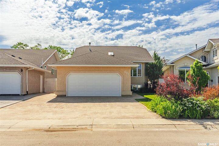 Property Photo:  627 Budz Crescent  SK S7N 4N4 