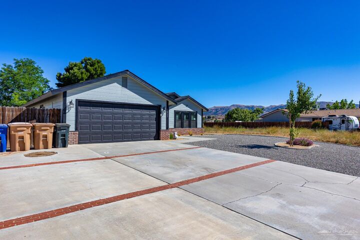 Property Photo:  22724 Westwood Boulevard  CA 93561 