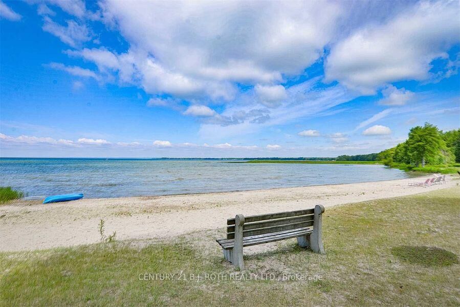 Property Photo: 1 Paradise Boulevard Unit 14 ON L0K 1B0