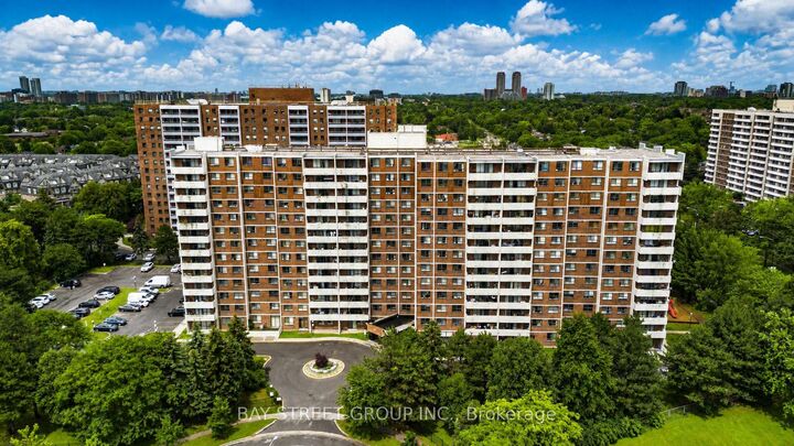Property Photo: 10 Stonehill Court 1207 ON M1W 2X8