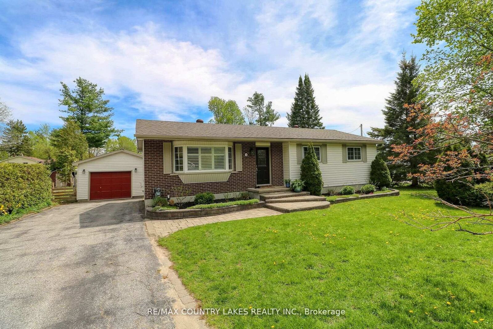 Property Photo:  1 Price Drive  ON L3V 6H2 