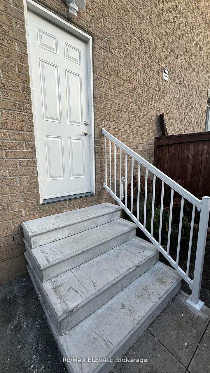 Property Photo: 64 Gooseman Crescent Bsmt ON L6B 0S4