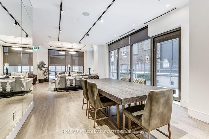 Property Photo: 28 Widmer Street Sph29 ON M5V 0T2