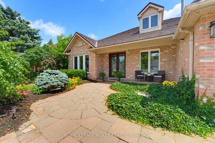 Property Photo:  56 Windrush Trail  ON N2P 2A8 