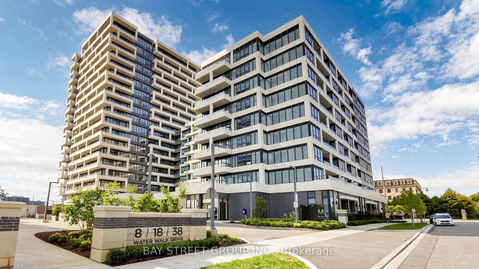 Property Photo: 38 Water Walk Drive 528 ON L3R 6M8