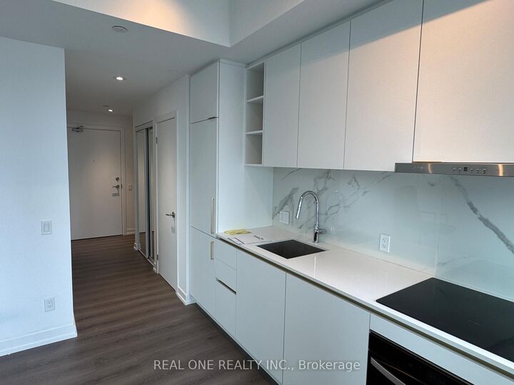 Property Photo:  8 Wellesley Street W 2615  ON M4Y 0J5 