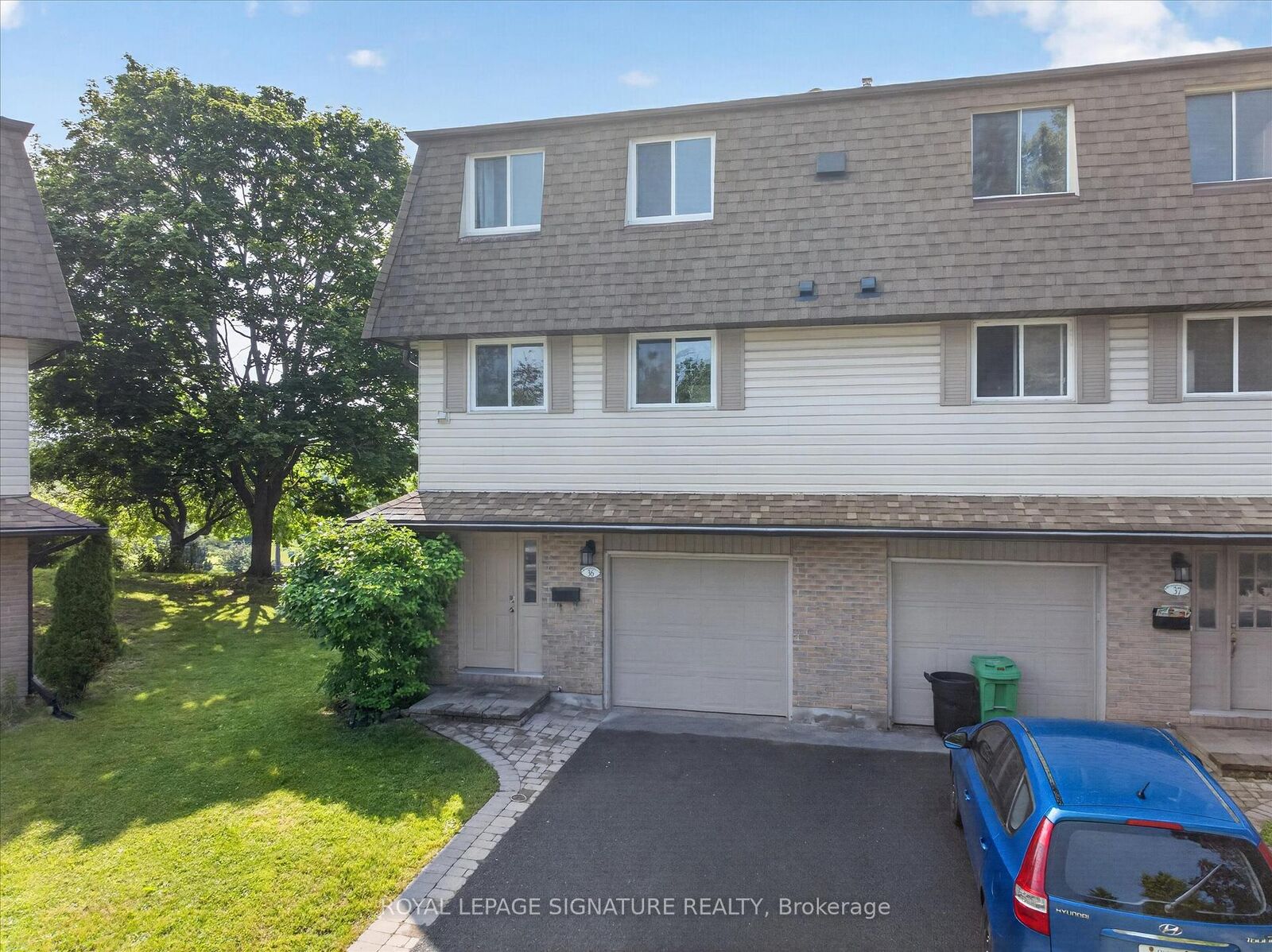 Property Photo: 30 Champlain Crescent 36 ON K9L 1T1