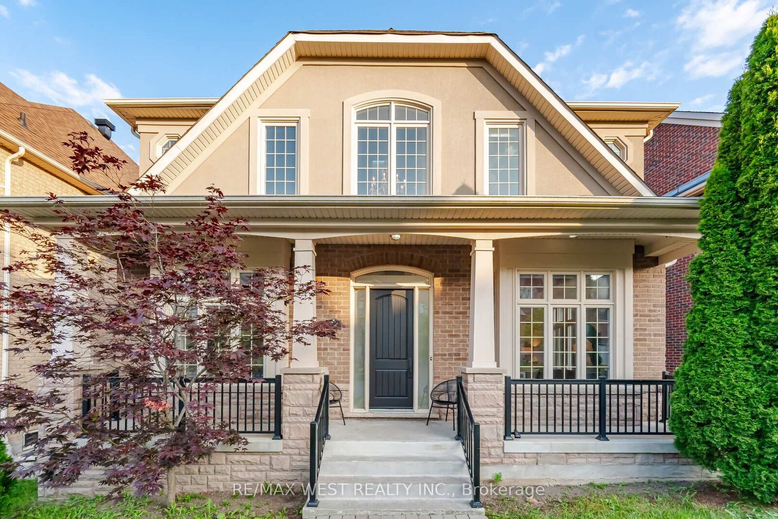Property Photo: 92 Glengordon Crescent ON L6C 0K1