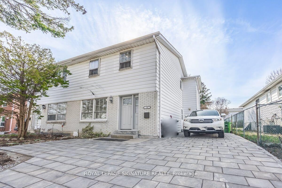Property Photo:  54 Tuscarora Drive C  ON M2H 2K3 