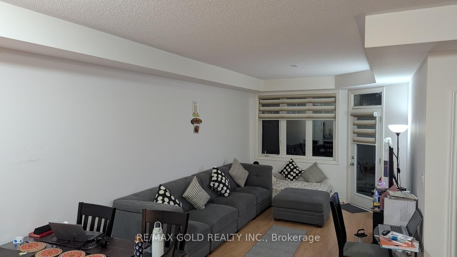 Photo de la propriété:  2420 Baronwood Drive 3-02  ON L6M 0X6 