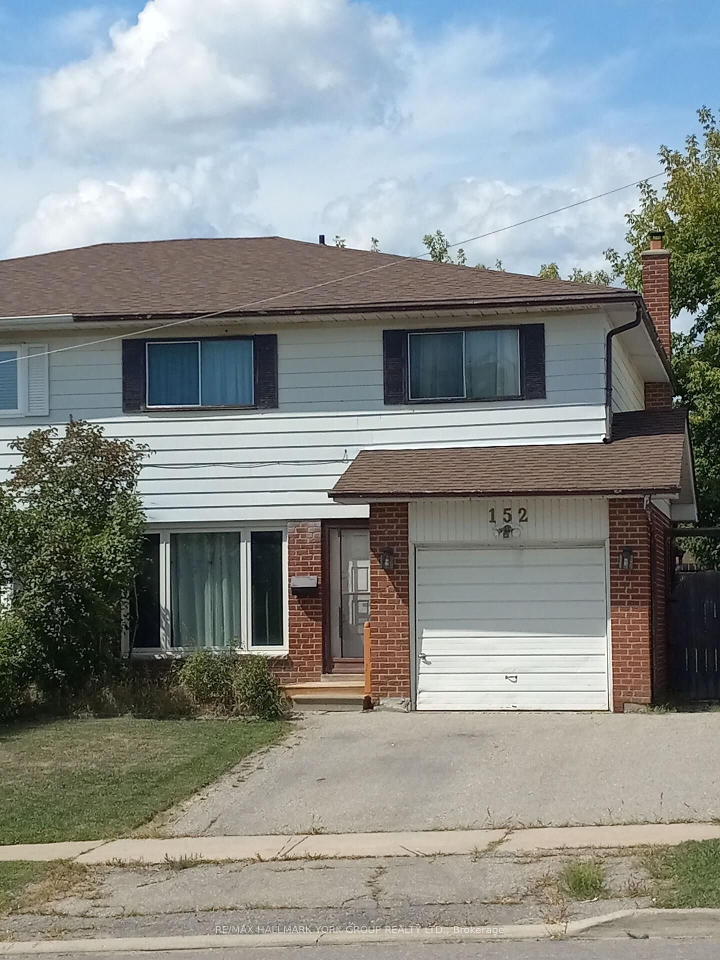 Property Photo: 152 Beech Street ON L6V 1V6