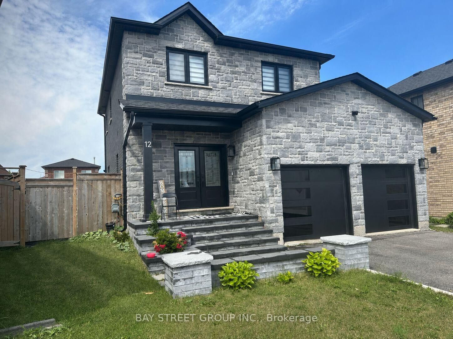 Property Photo:  12 Majesty Boulevard  ON L4M 7K3 