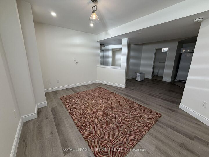 Property Photo: 61 Eagleglen Way Bsmt ON L9B 0C5