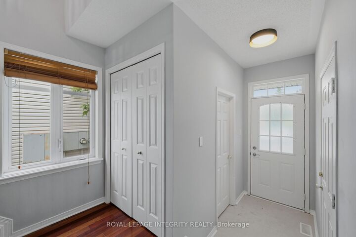 Property Photo: 160 Deercroft Avenue ON K2J 5H9
