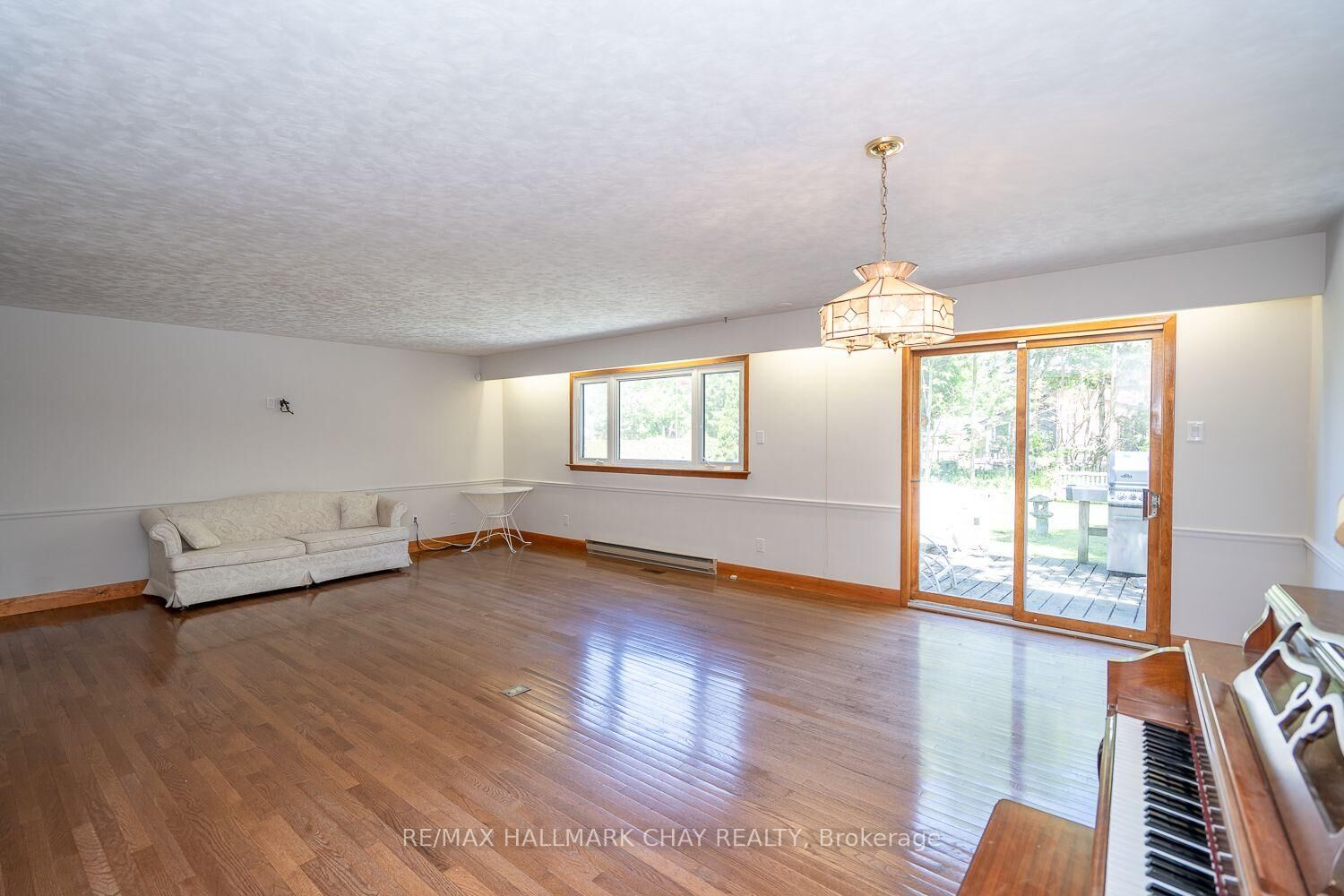 Property Photo: 43 Church Street S ON L9R 1G9