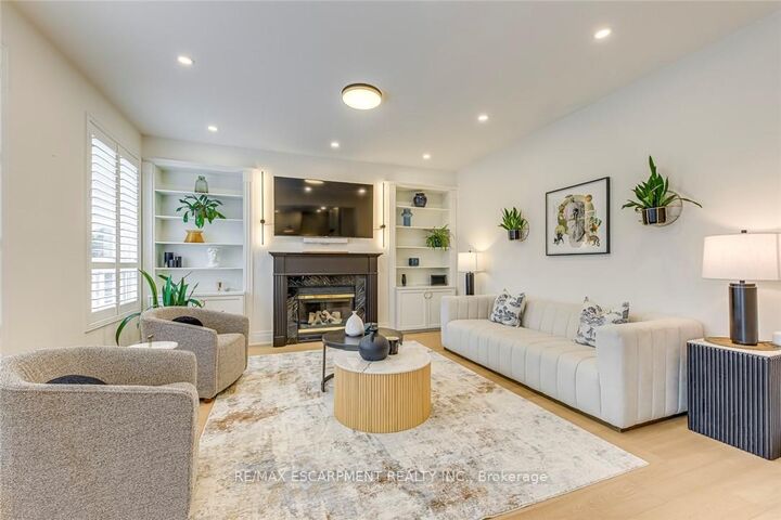 Property Photo:  4267 Sarazen Drive  ON L7M 4Z2 