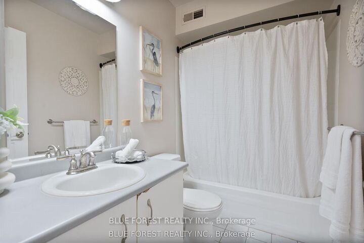 Property Photo:  1275 Bentley Drive 310  ON N5V 4M4 