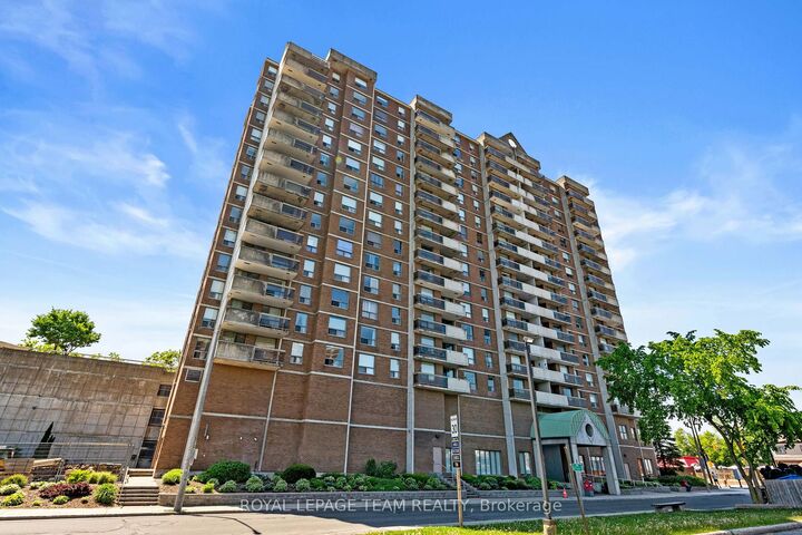 Property Photo: 200 Lafontaine Avenue 1003 ON K1L 8K8