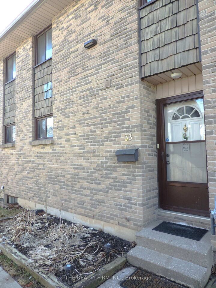 Property Photo: 474 Southdale Road E 33 ON N6E 1A4