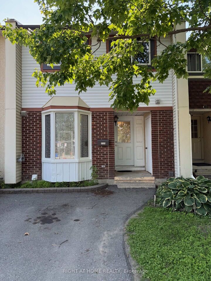 Property Photo: 1171 Priory Lane ON K1C 1Z8
