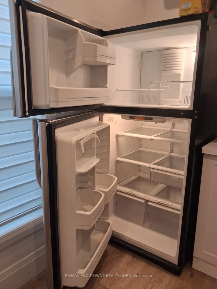 Property Photo:  66 Wellington Street S 202  ON L8N 2R1 