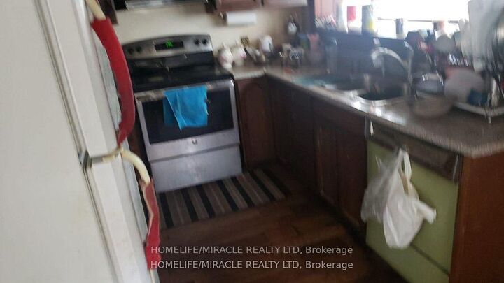 Property Photo: 7496 Redstone Road ON L4T 2B6